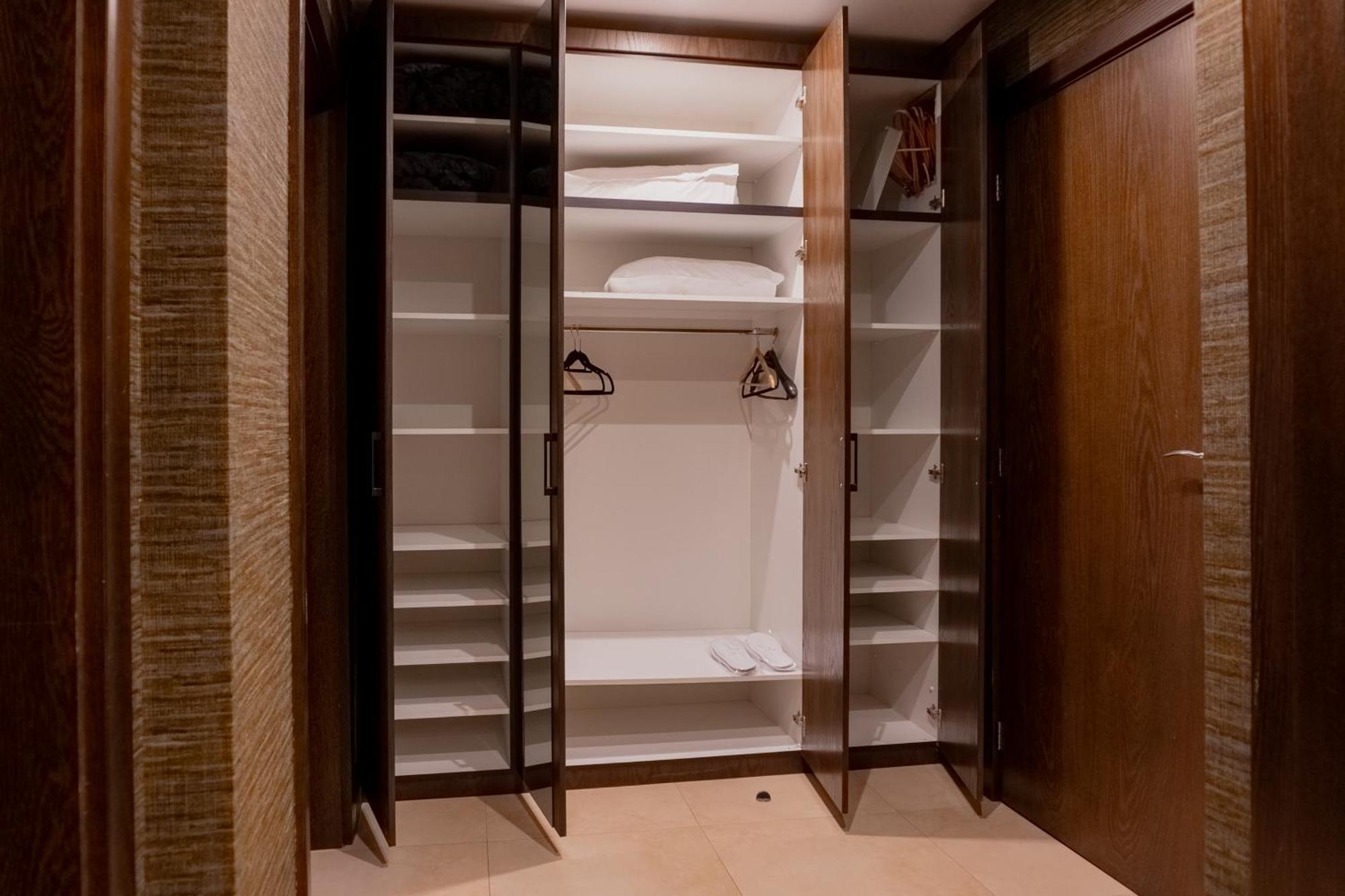 Capital City Center Apart Residence 플로브디프 외부 사진