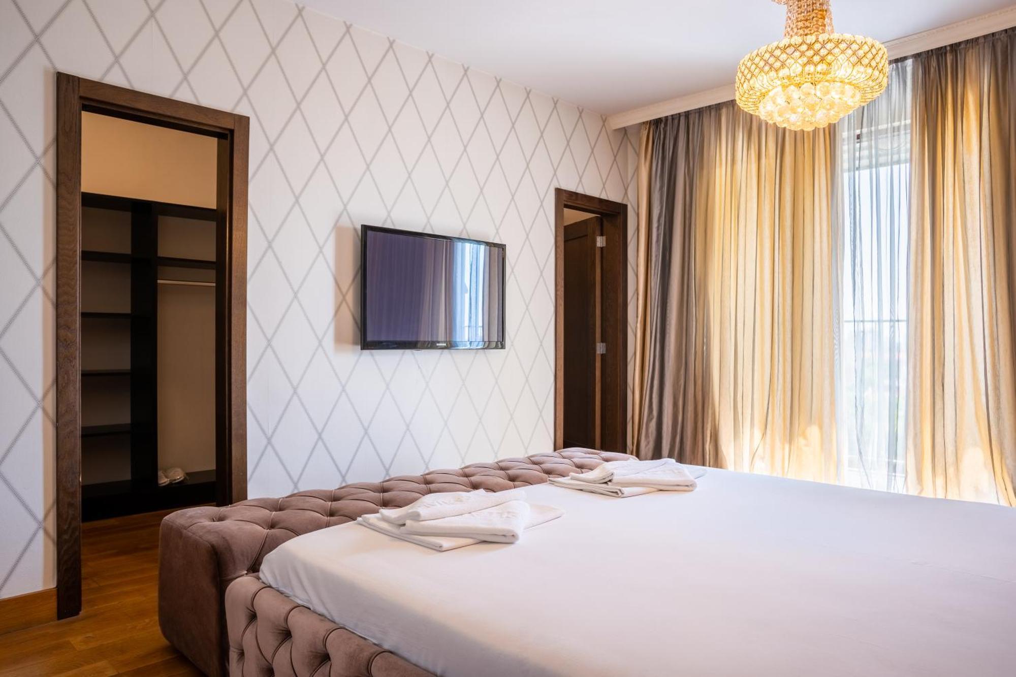 Capital City Center Apart Residence 플로브디프 외부 사진