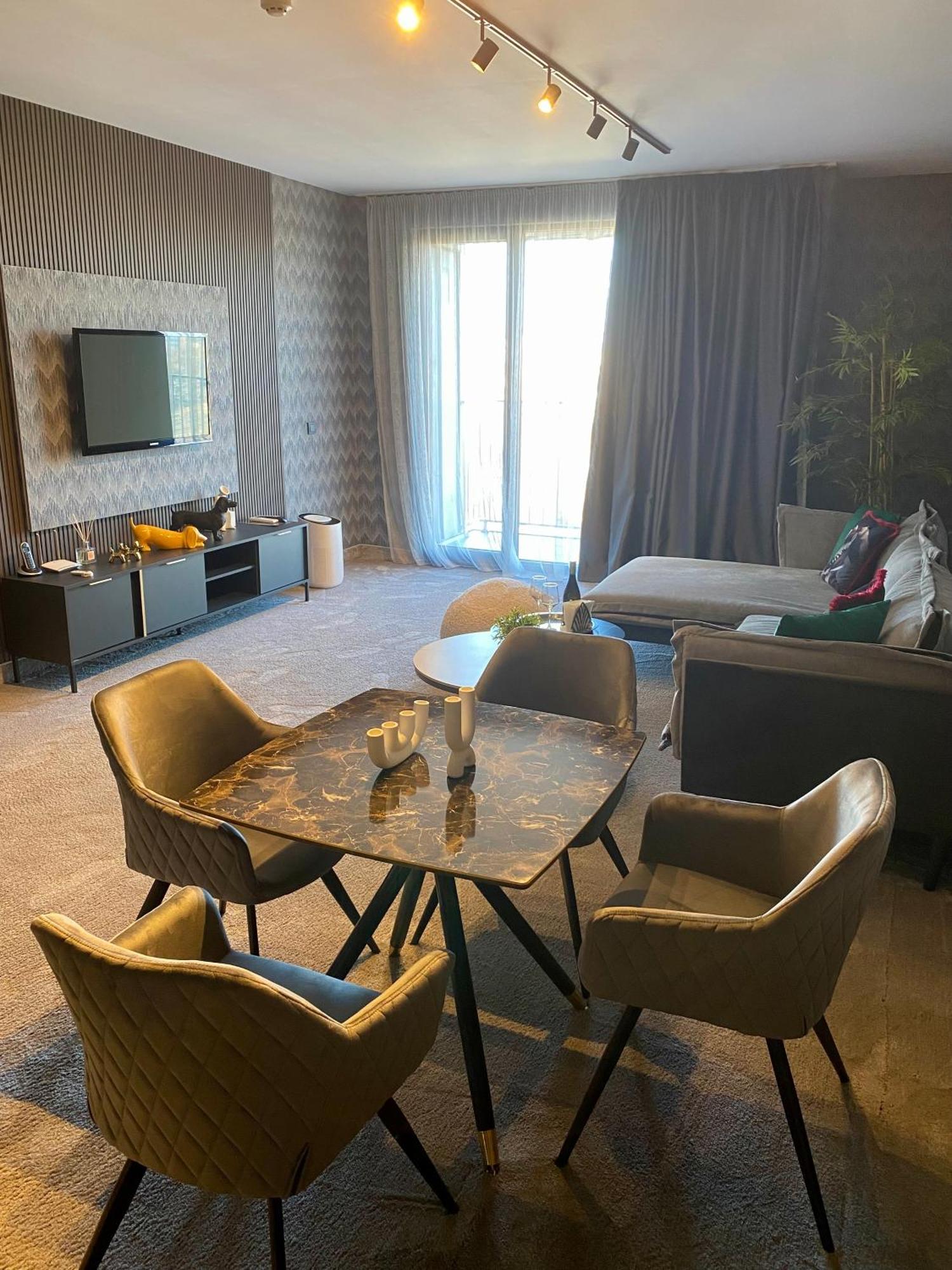 Capital City Center Apart Residence 플로브디프 외부 사진