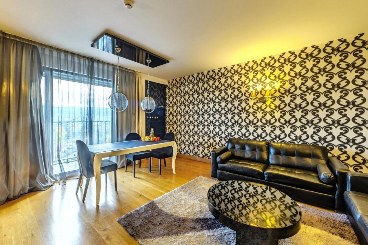 Capital City Center Apart Residence 플로브디프 외부 사진
